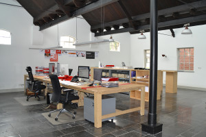 Sterk tafels Studio STeigerhout